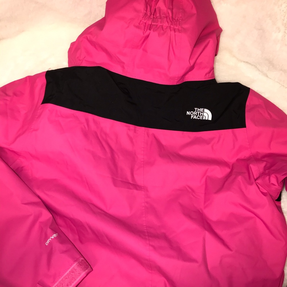 NWT The North Face Girls hooded triclimate jacket - Picture 7 of 8